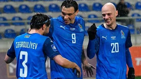 菲利克斯：星途起伏，逆境沉浮记